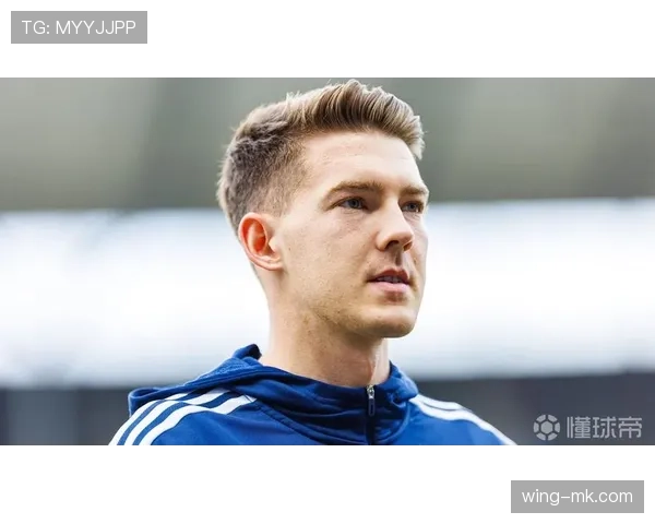 沙尔克核心球员状态回升,赛季逆袭前景引关注 沙尔克核心球员状态回升,赛季逆袭前景引关注